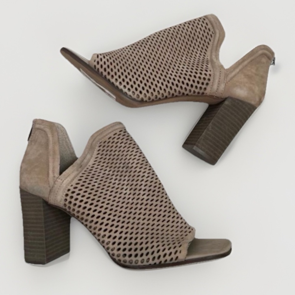 Vince Camuto Katnina Heels Size 9M Brown PeepToe Bootie Chunky Mesh Zipper Chic
